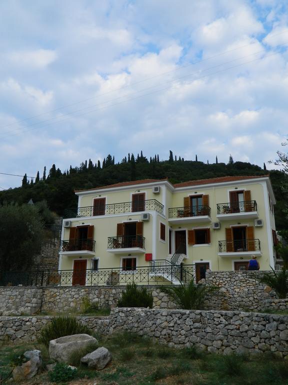 Forkis Apartments Вати Екстериор снимка
